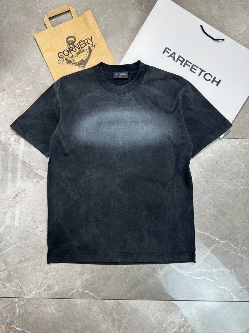 Футболка Balenciaga — фото 1