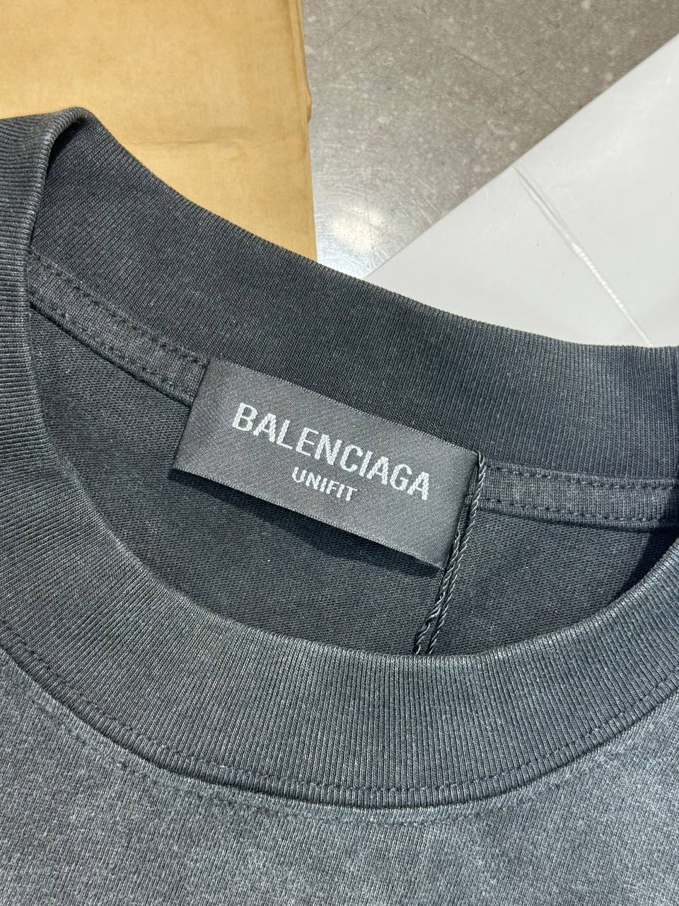 Футболка Balenciaga — фото 7