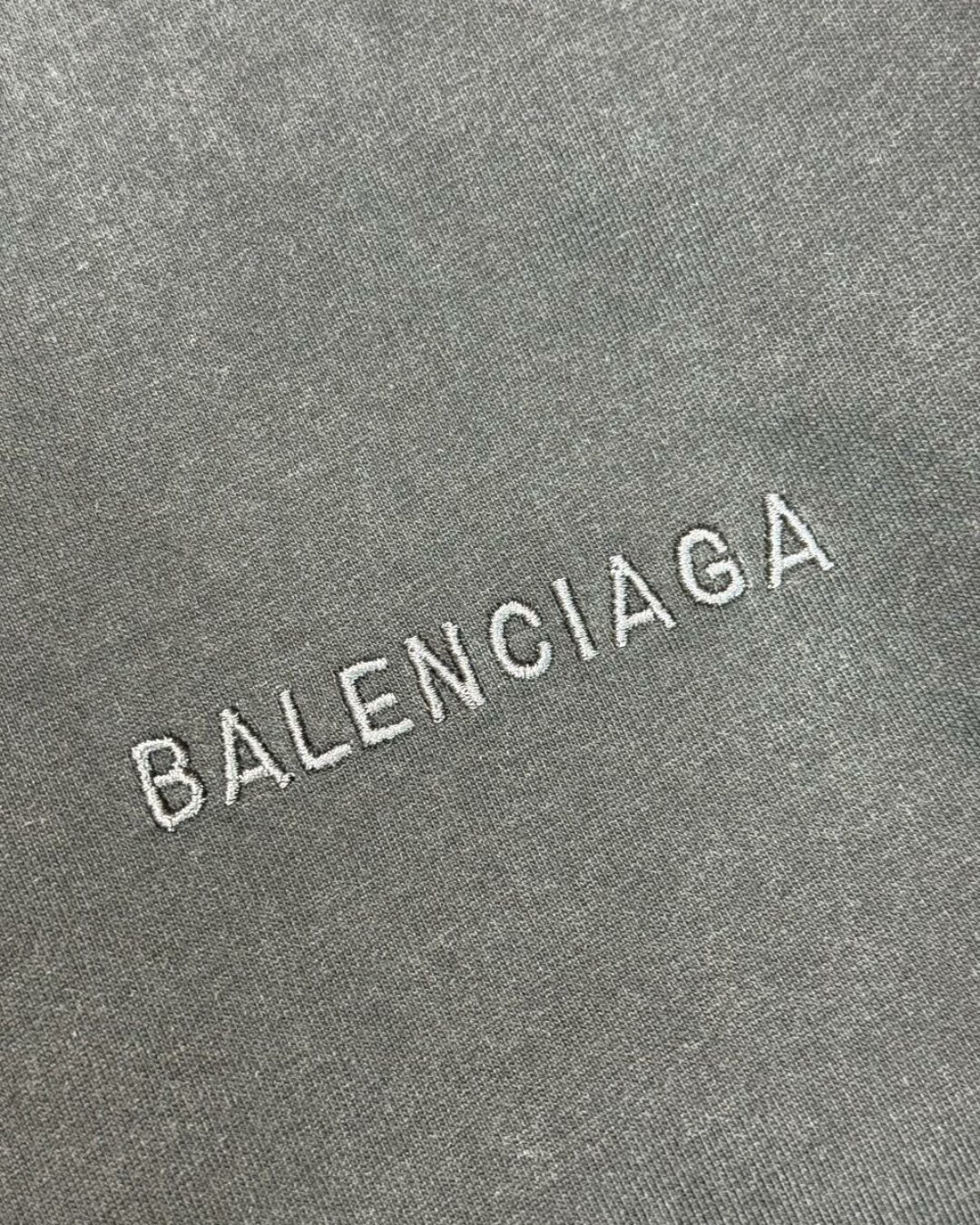 Футболка Balenciaga — изображение 6