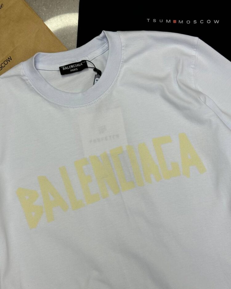 Футболка Balenciaga — фото 6