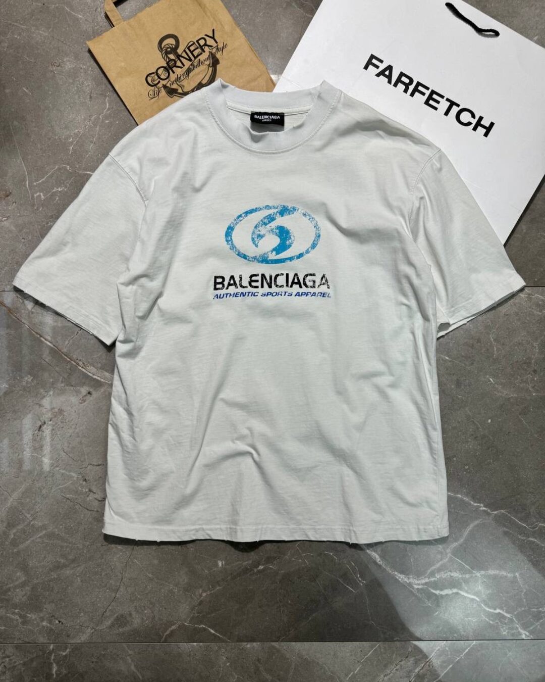 Футболка Balenciaga — изображение 3