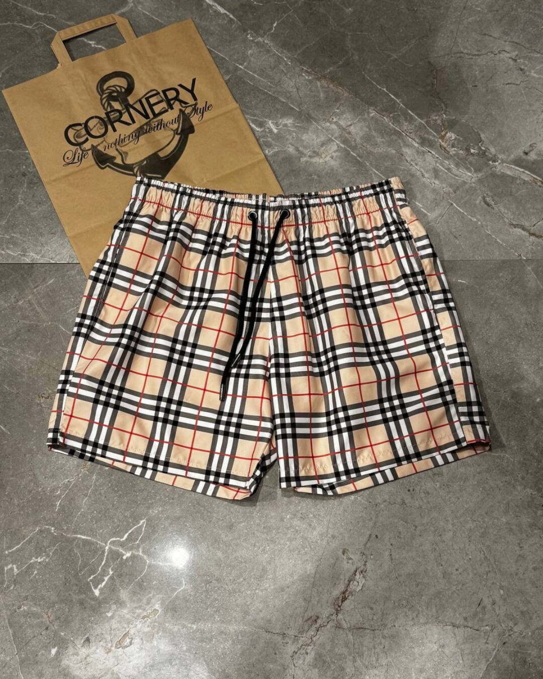 Шорты Burberry — изображение 3