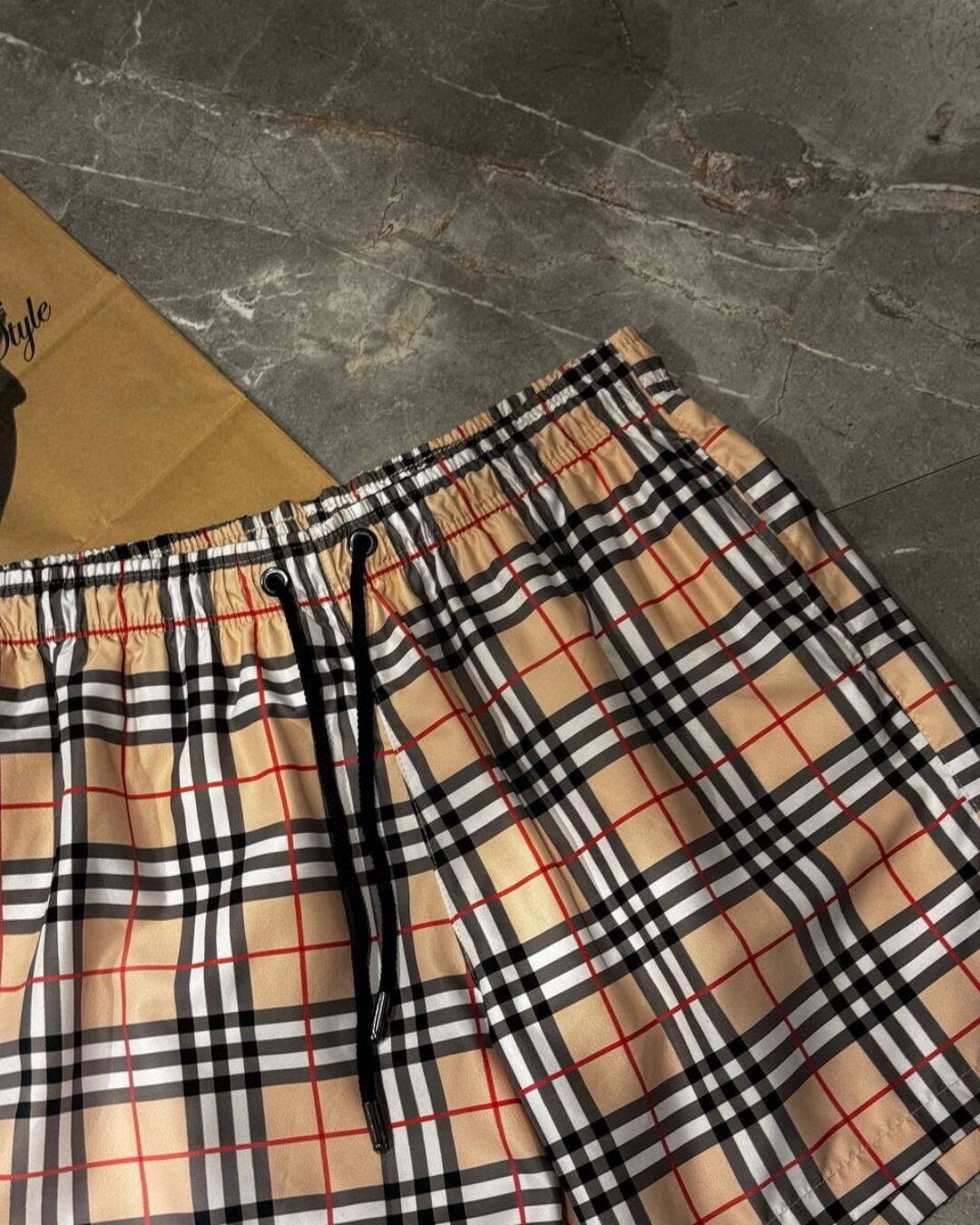 Шорты Burberry — изображение 10