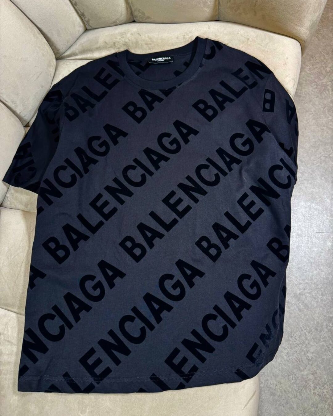 Футболка Balenciaga