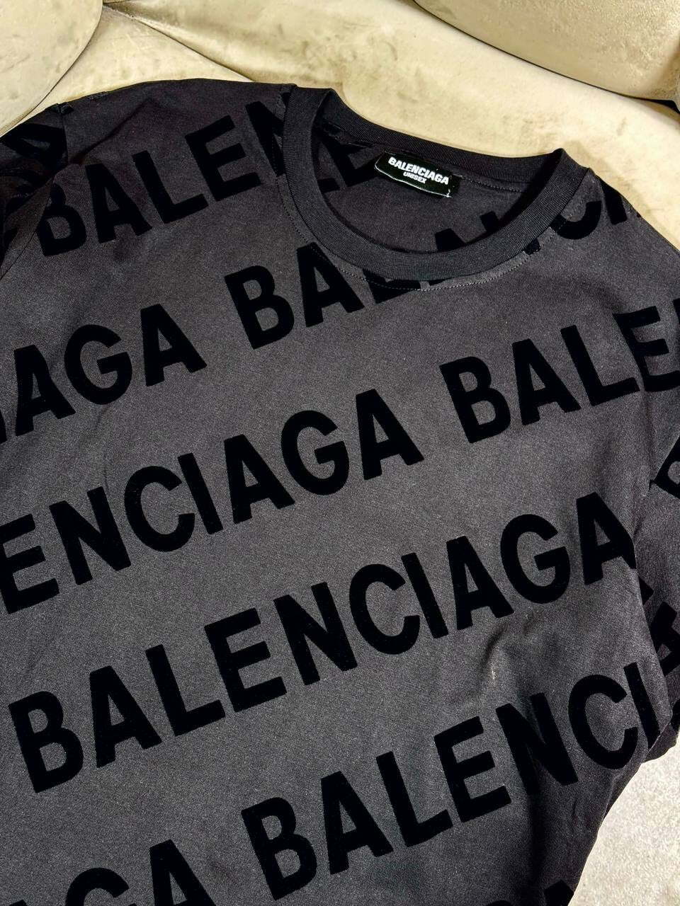 Футболка Balenciaga — фото 3