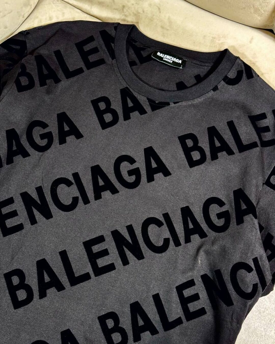 Футболка Balenciaga — изображение 3