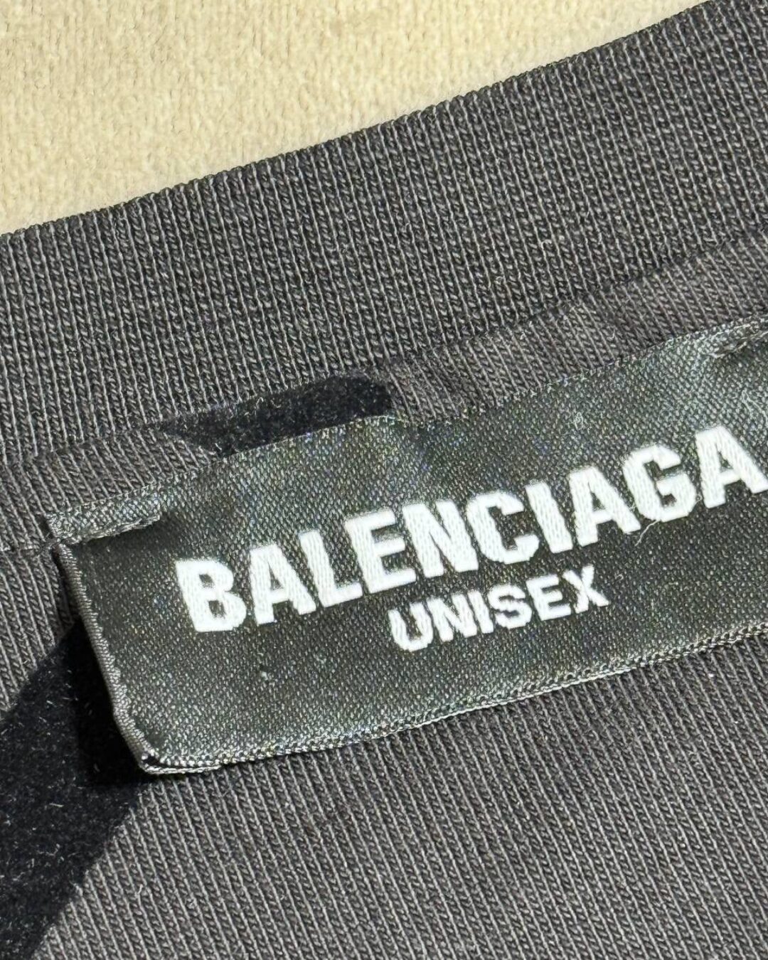 Футболка Balenciaga — изображение 5