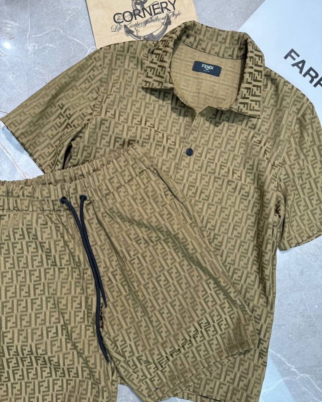 Костюм Fendi — изображение 6