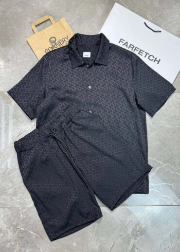 Костюм Burberry