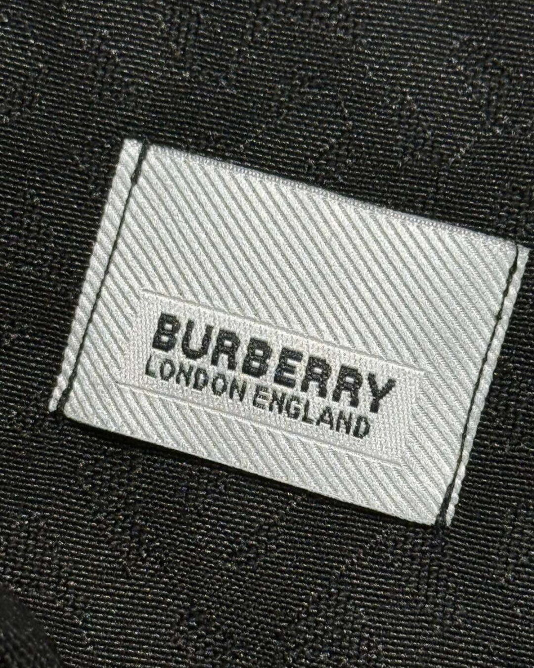 Костюм Burberry — изображение 5