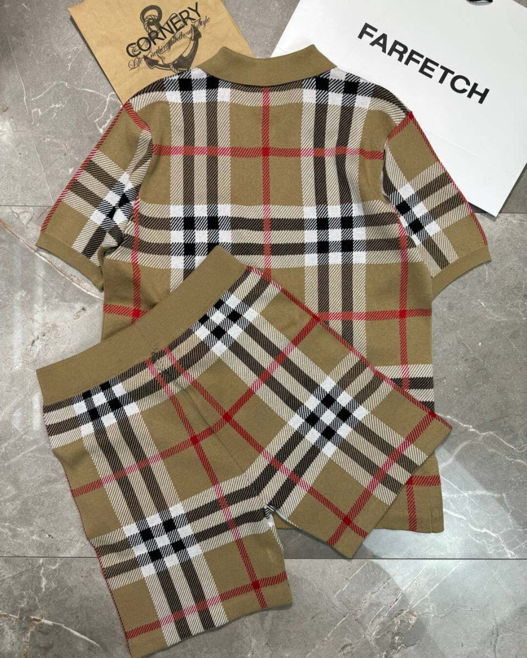 Костюм Burberry — изображение 7