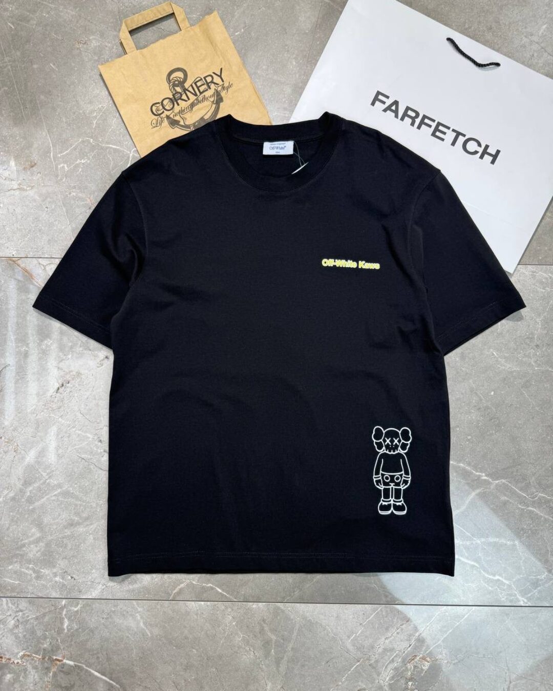 Футболка Off White x Kaws
