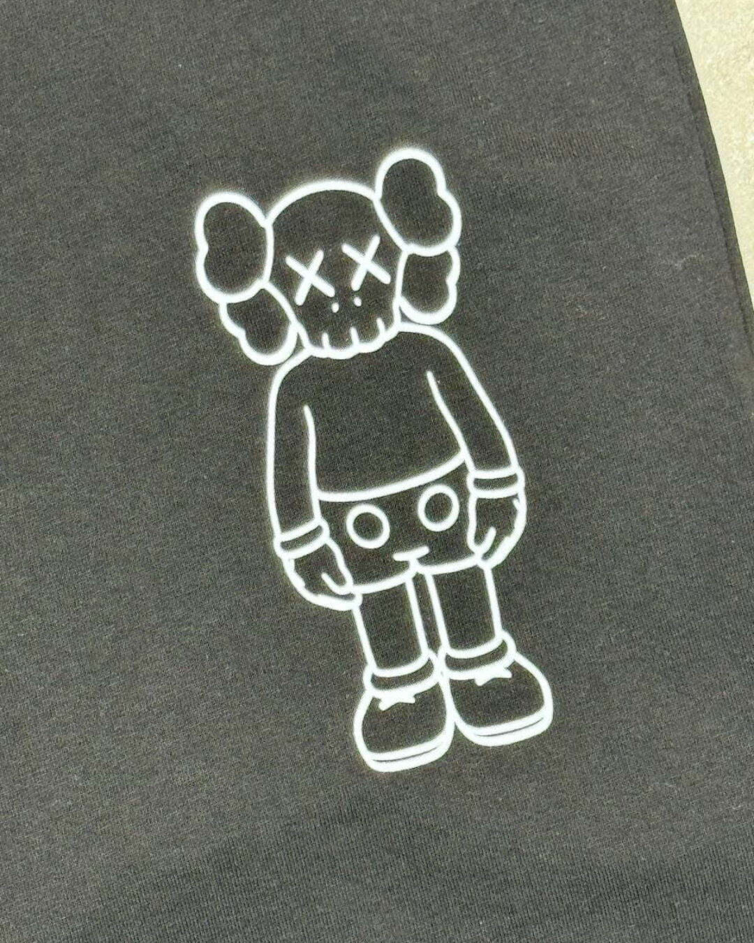 Футболка Off White x Kaws — изображение 4