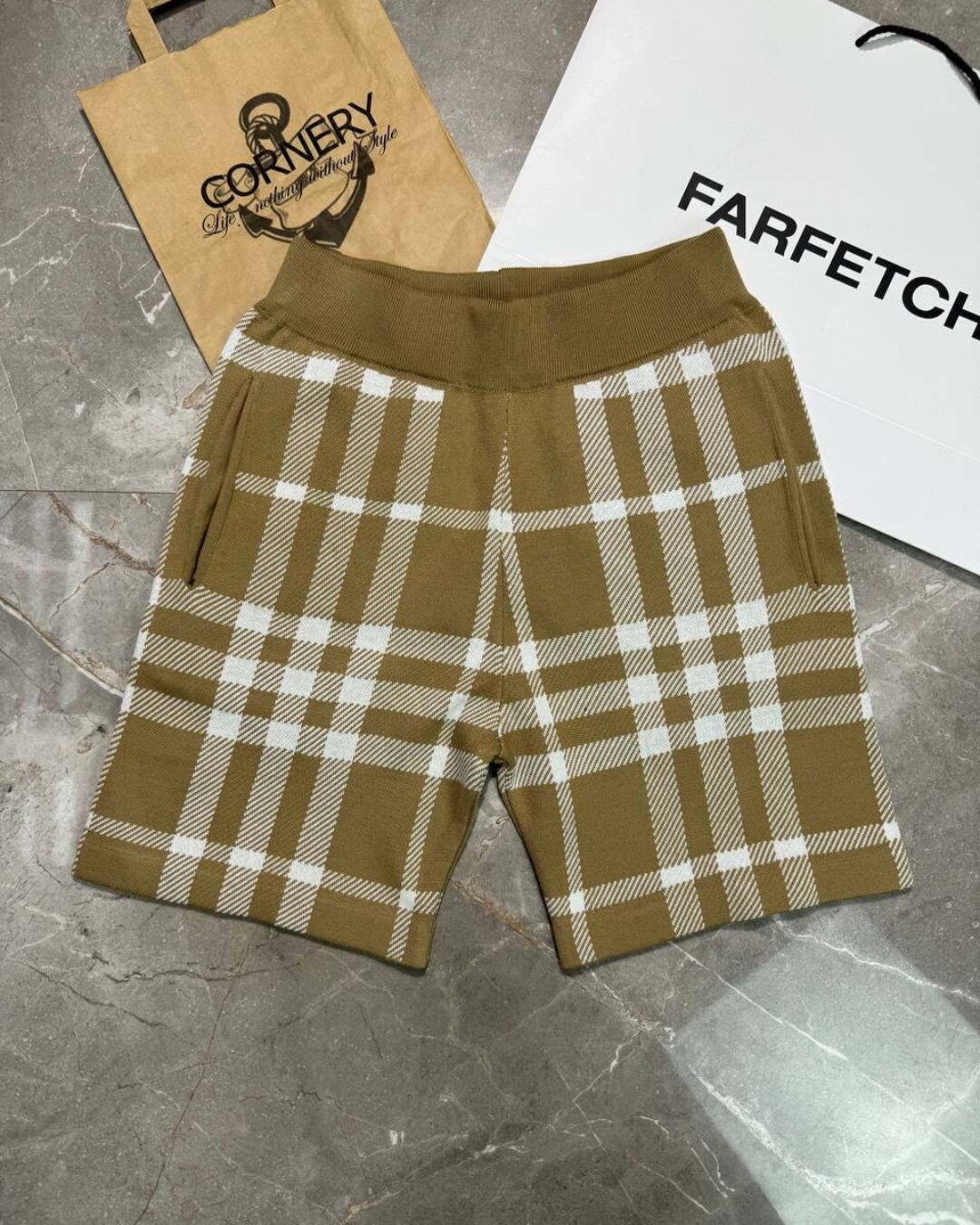 Костюм Burberry — изображение 4