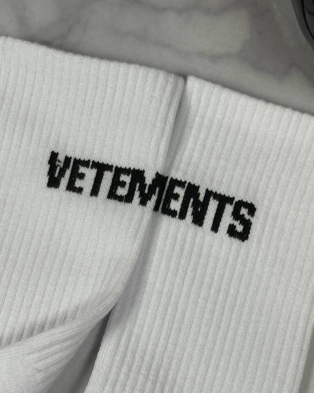 Носки Vetements X Reebok — изображение 2