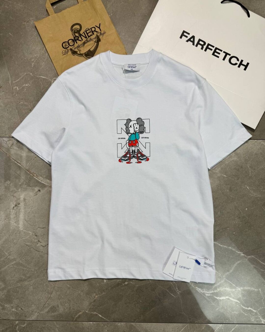Футболка Off White x Kaws