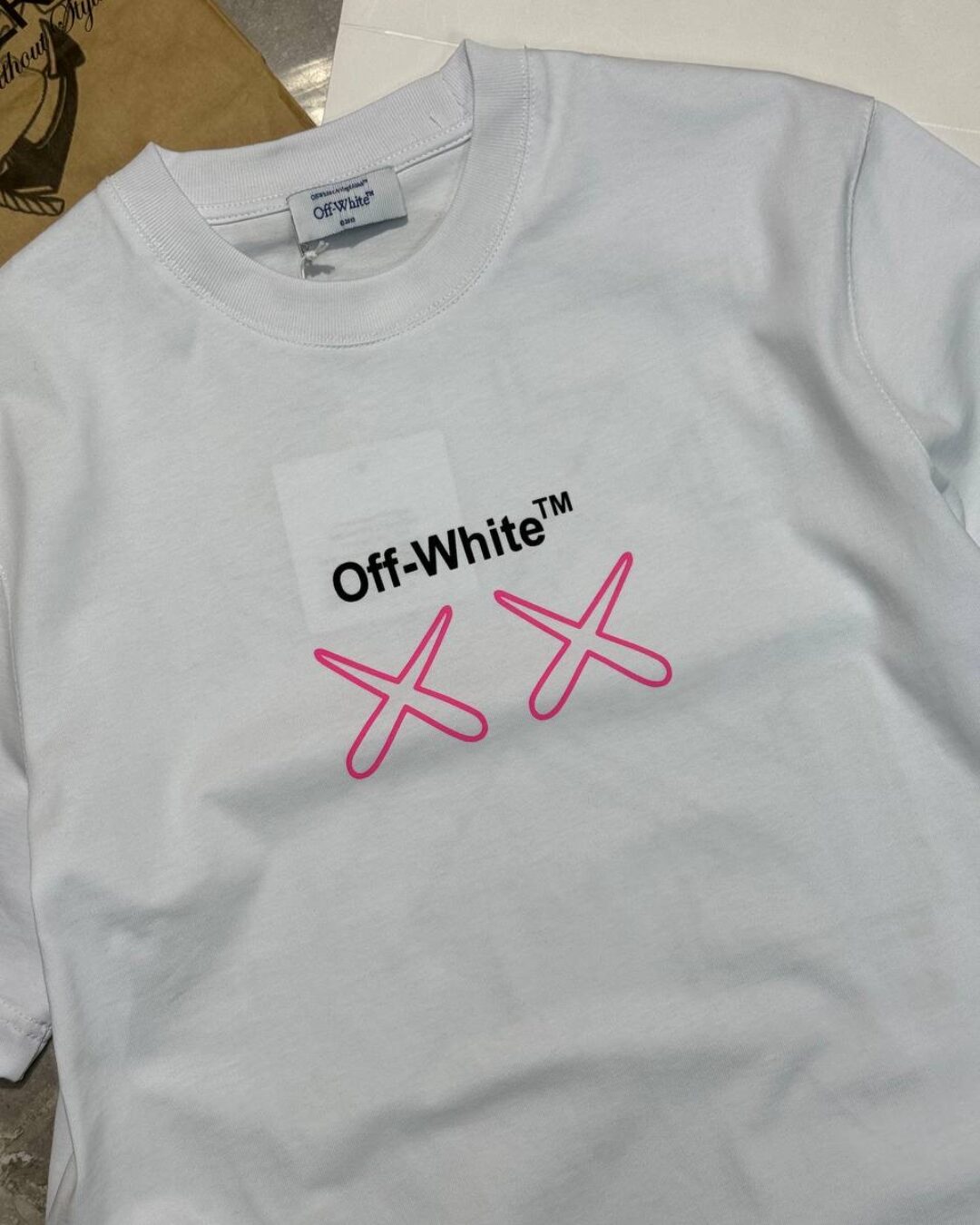 Футболка Off White x Kaws — изображение 3