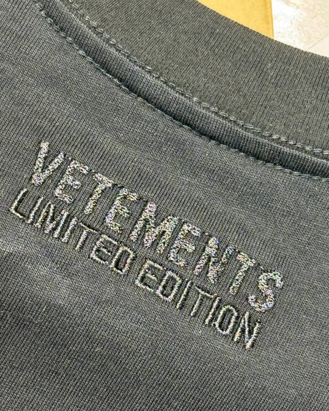 Футболка Vetements My Name Is — изображение 9