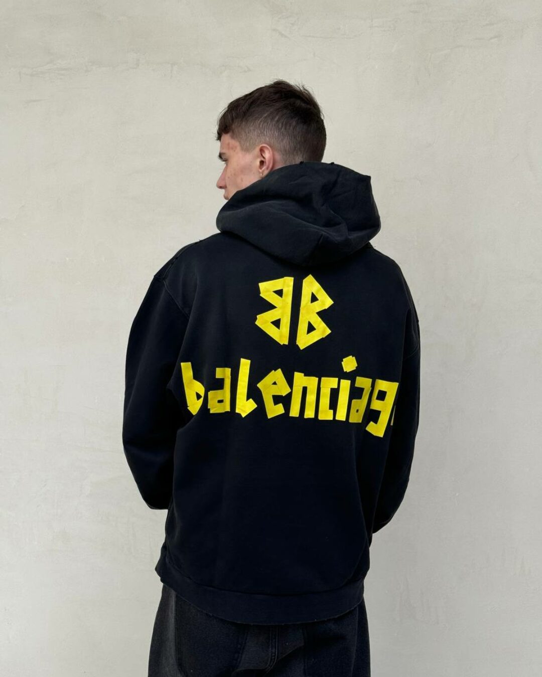 Худи Balenciaga — изображение 2