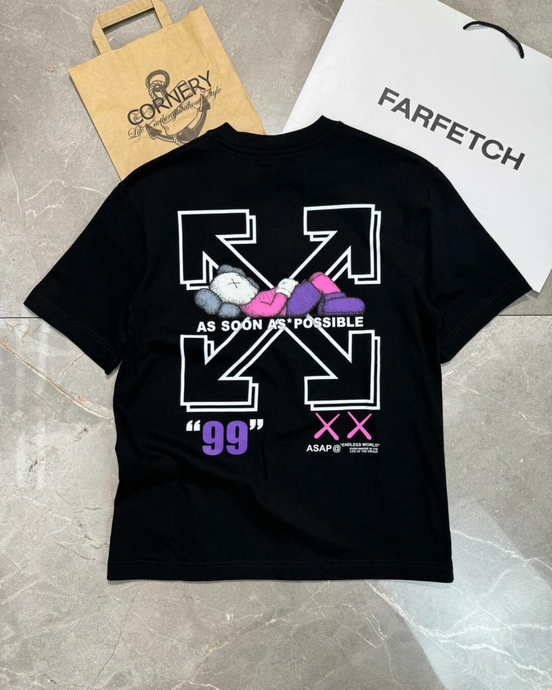Футболка Off White x Kaws — изображение 2
