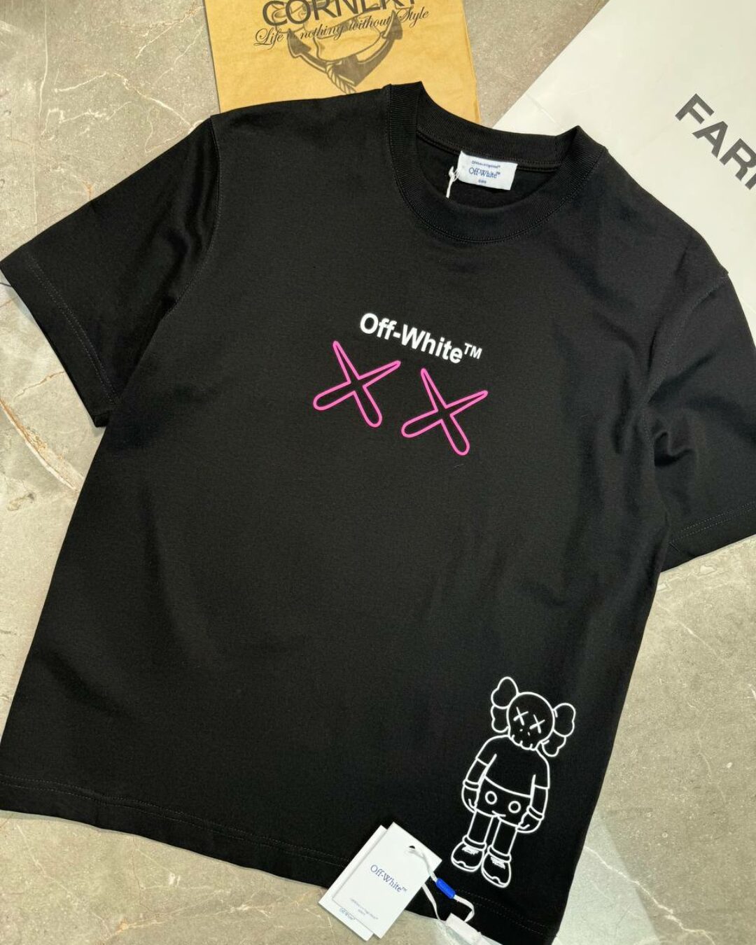 Футболка Off White x Kaws — изображение 5