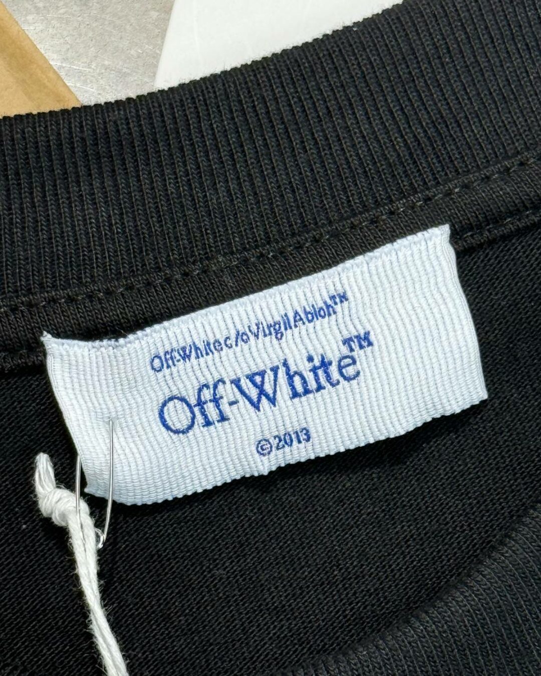 Футболка Off White x Kaws — изображение 7