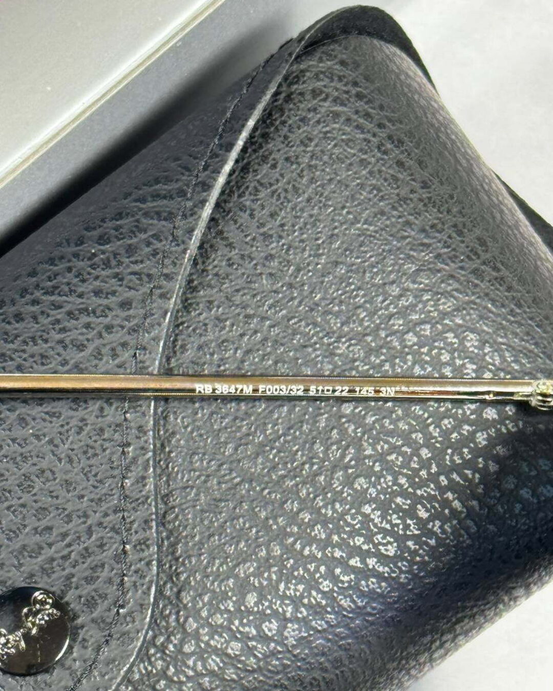 Очки Ray Ban x Ferrari — изображение 3