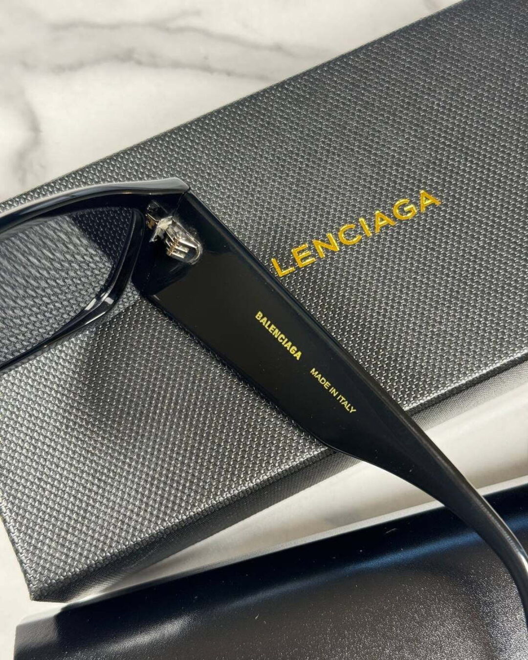 Очки Balenciaga — изображение 6