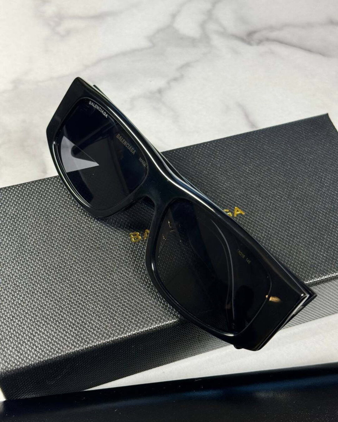 Очки Balenciaga — изображение 8