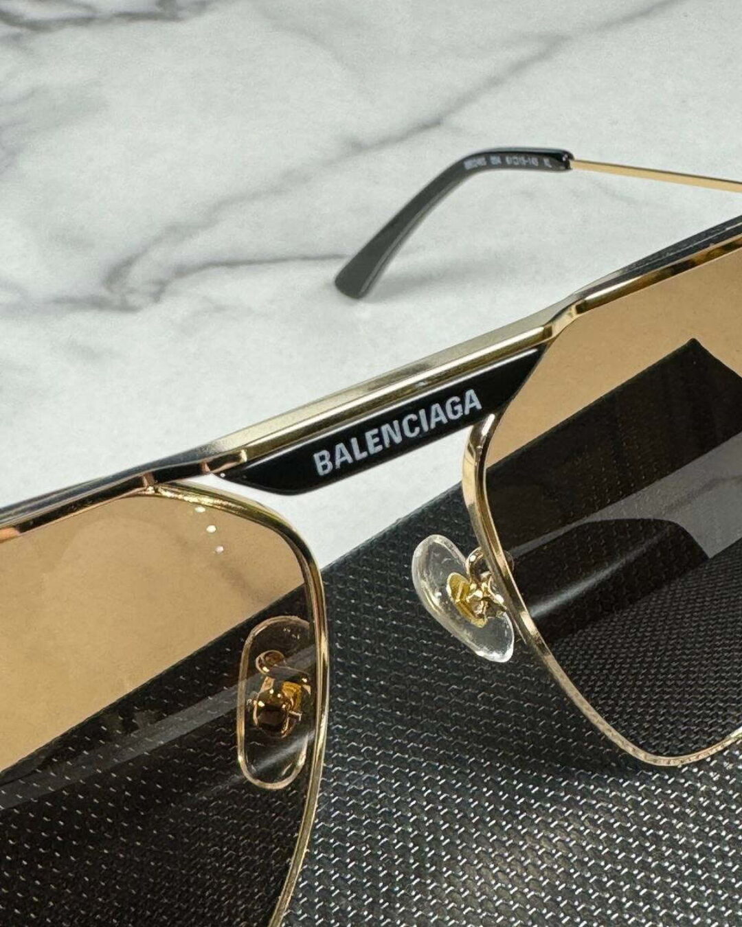 Очки Balenciaga — изображение 4