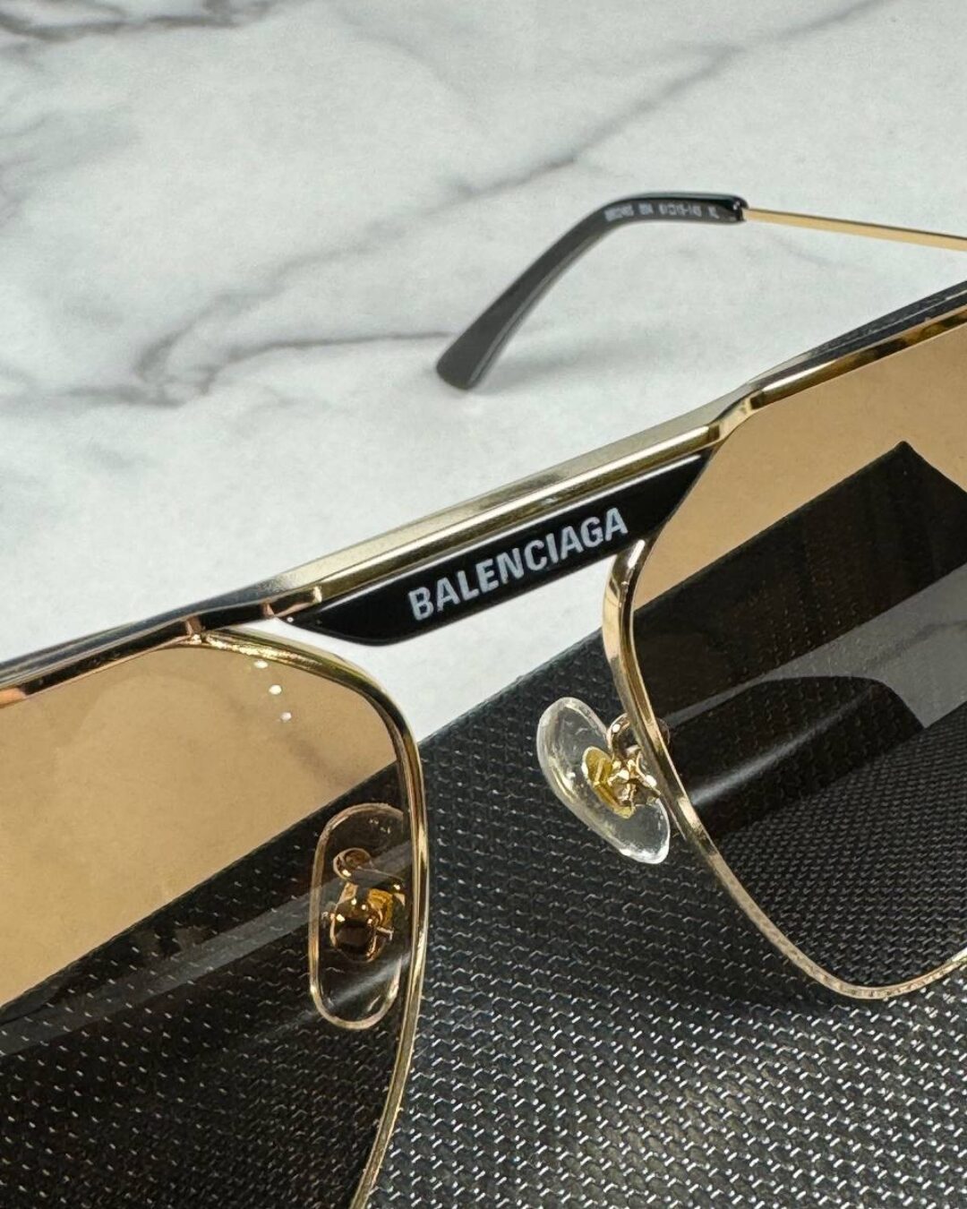 Очки Balenciaga — изображение 4