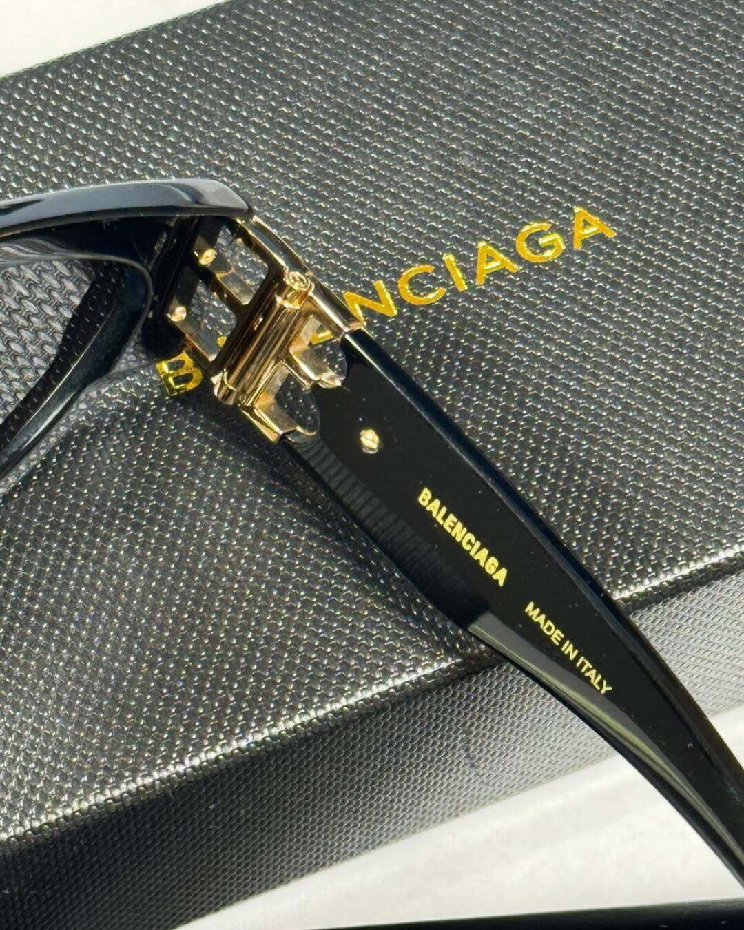 Очки Balenciaga — изображение 7