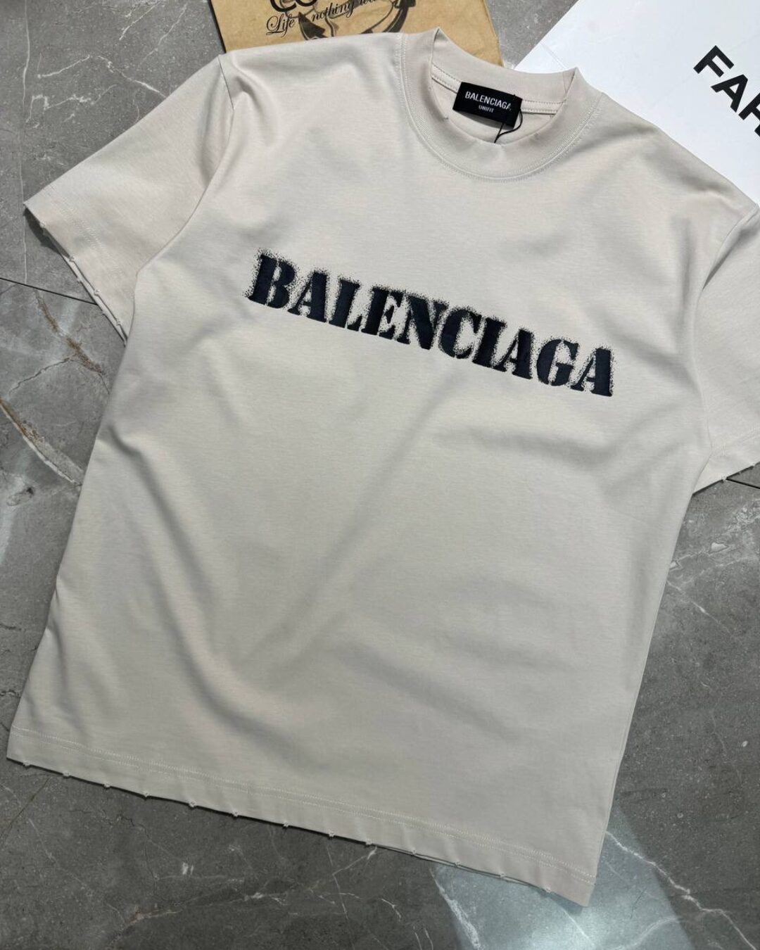 Футболка Balenciaga — изображение 5
