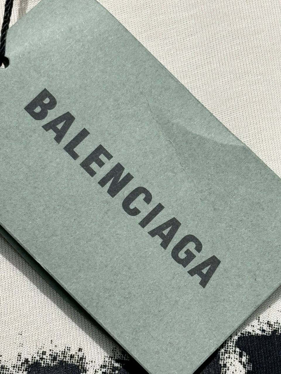 Футболка Balenciaga — фото 6