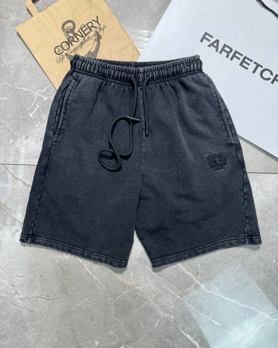 Шорты Balenciaga
