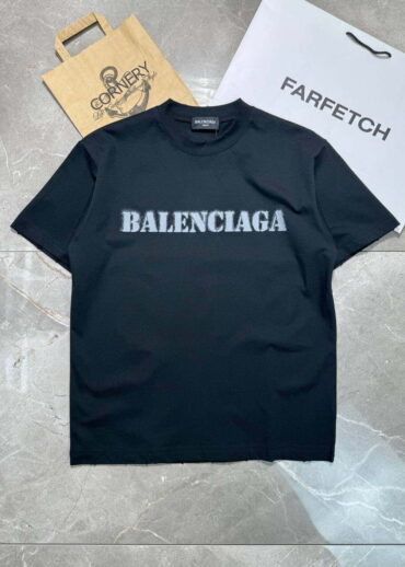 Футболка Balenciaga