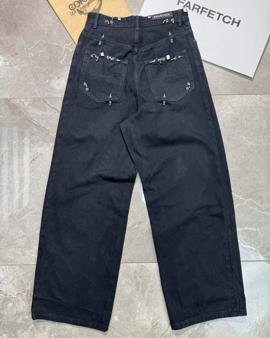 Джинсы Balenciaga — изображение 2