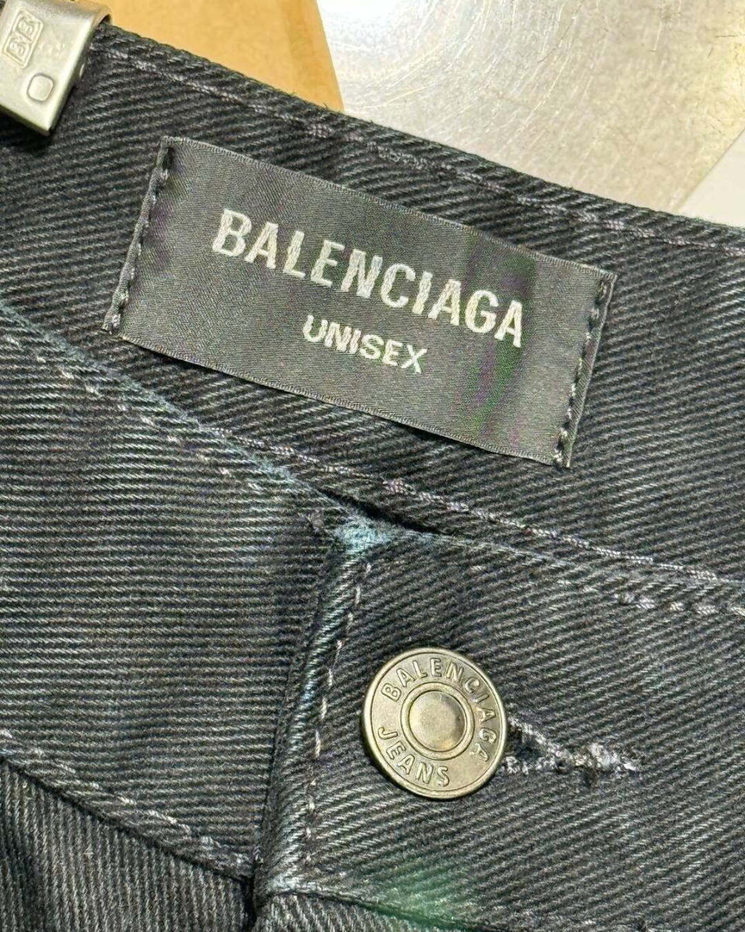 Джинсы Balenciaga — изображение 5