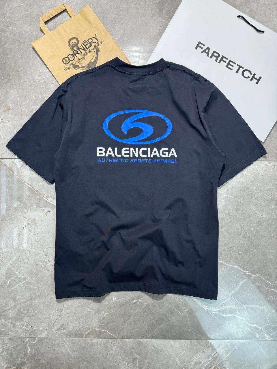 Футболка Balenciaga — фото 6