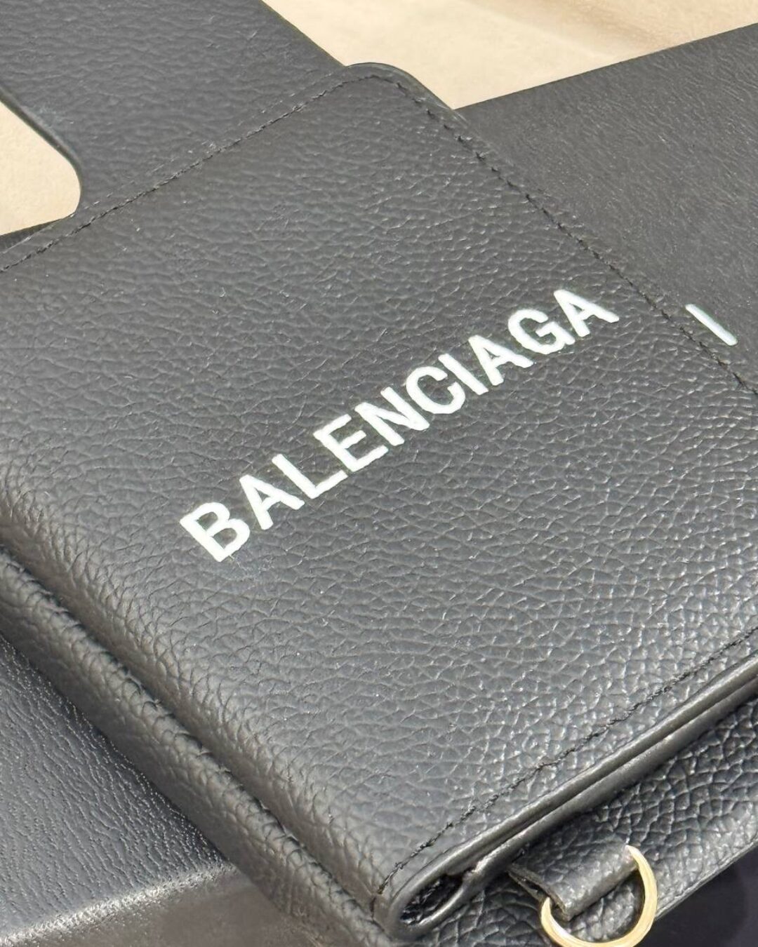 Чехол Balenciaga (IPhone 15 Pro Max) — изображение 4