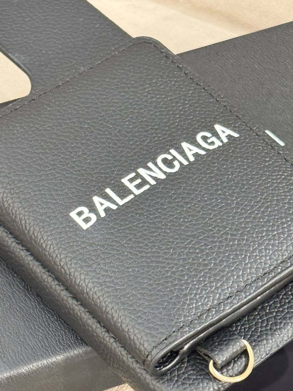 Чехол Balenciaga (IPhone 15 Pro Max) — фото 4