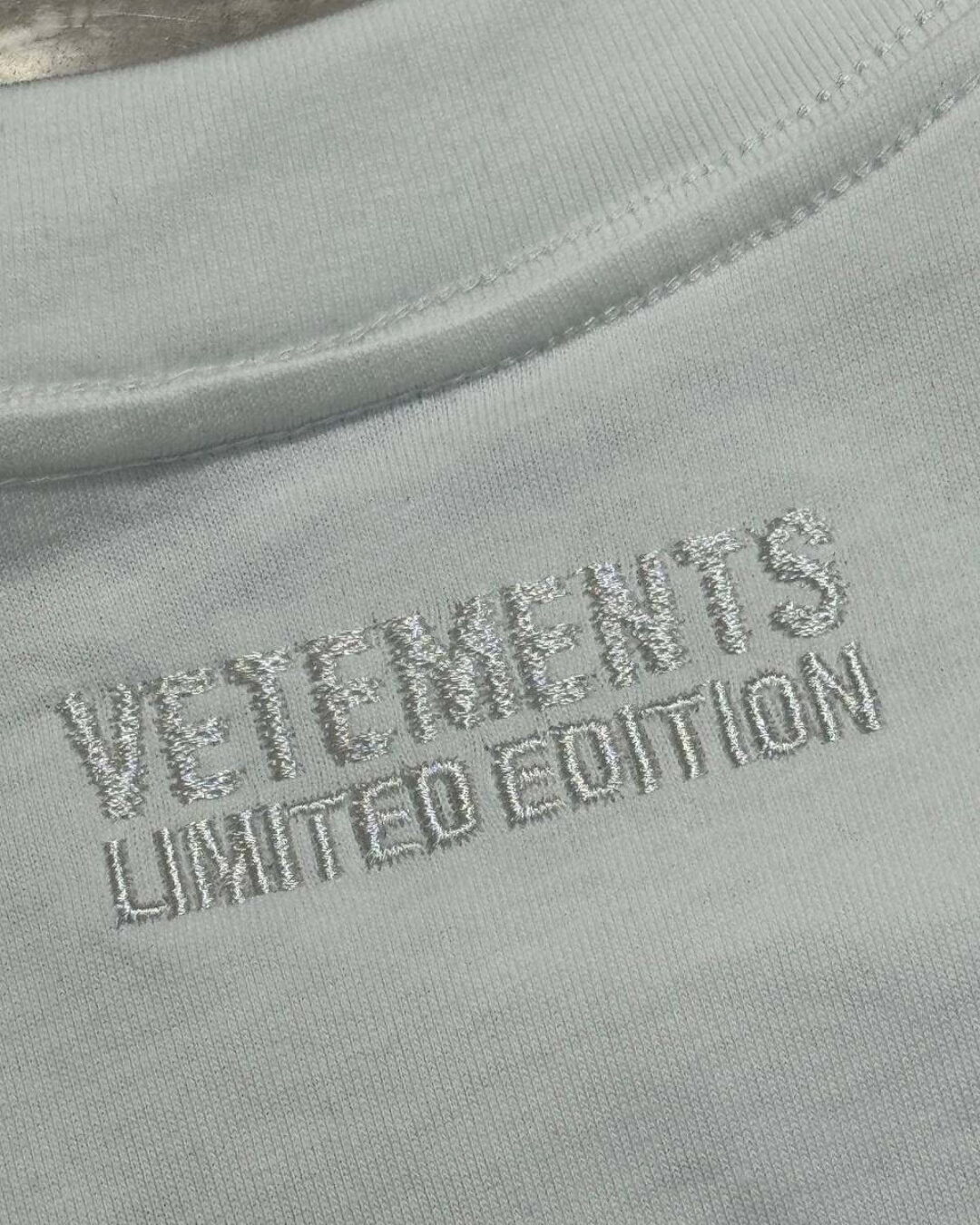 Футболка Vetements Logo — изображение 7
