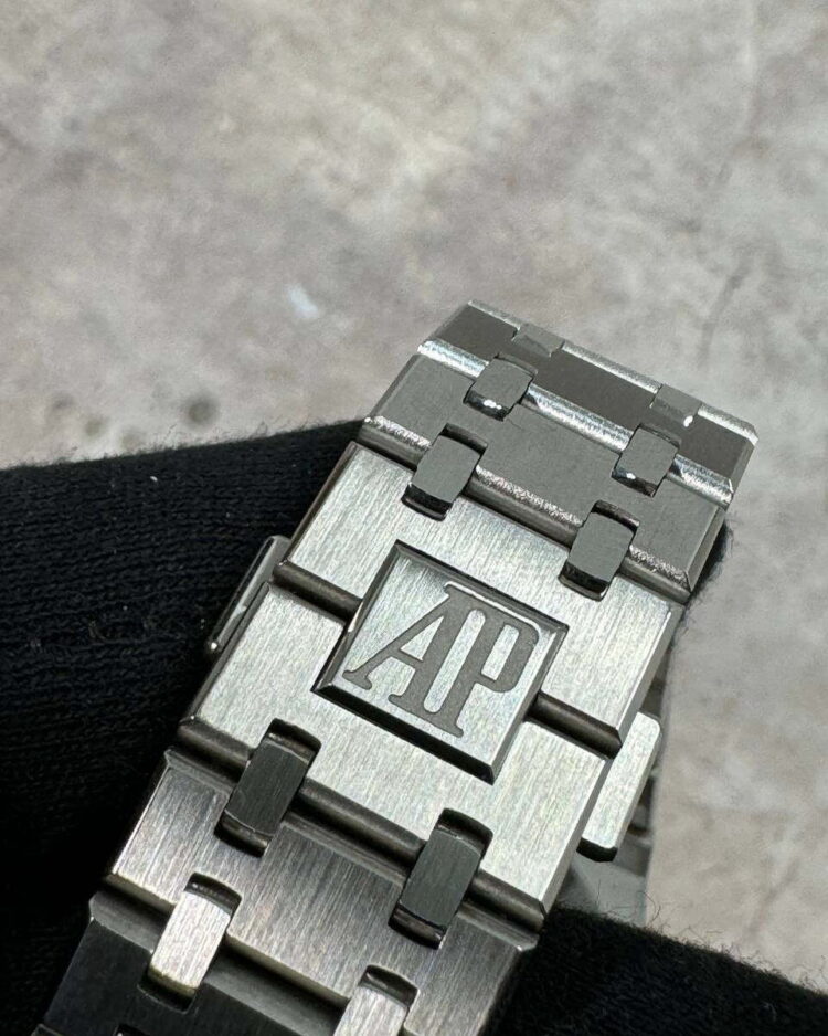 Часы Audemars Piguet Royal Oak — фото 6