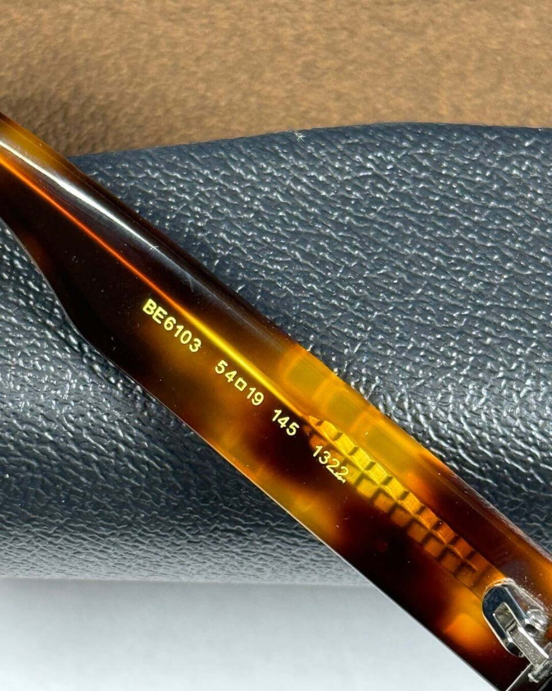 Очки Burberry — изображение 4