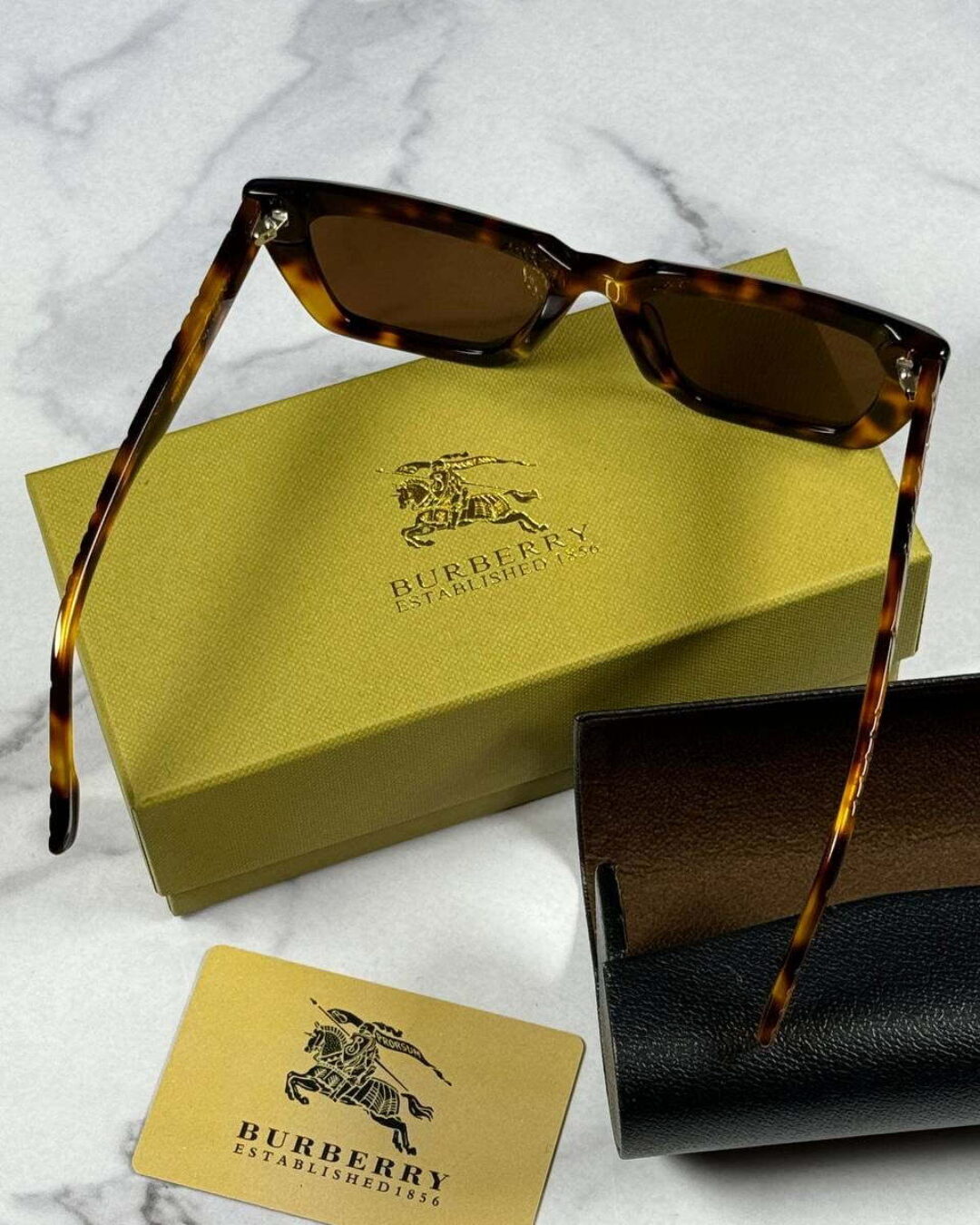 Очки Burberry — изображение 7