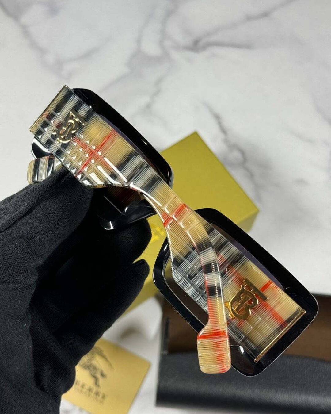 Очки Burberry — изображение 8