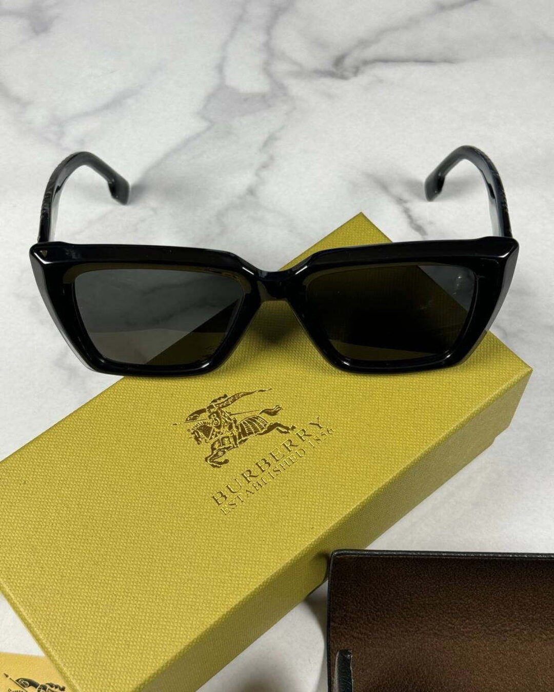 Очки Burberry — изображение 3