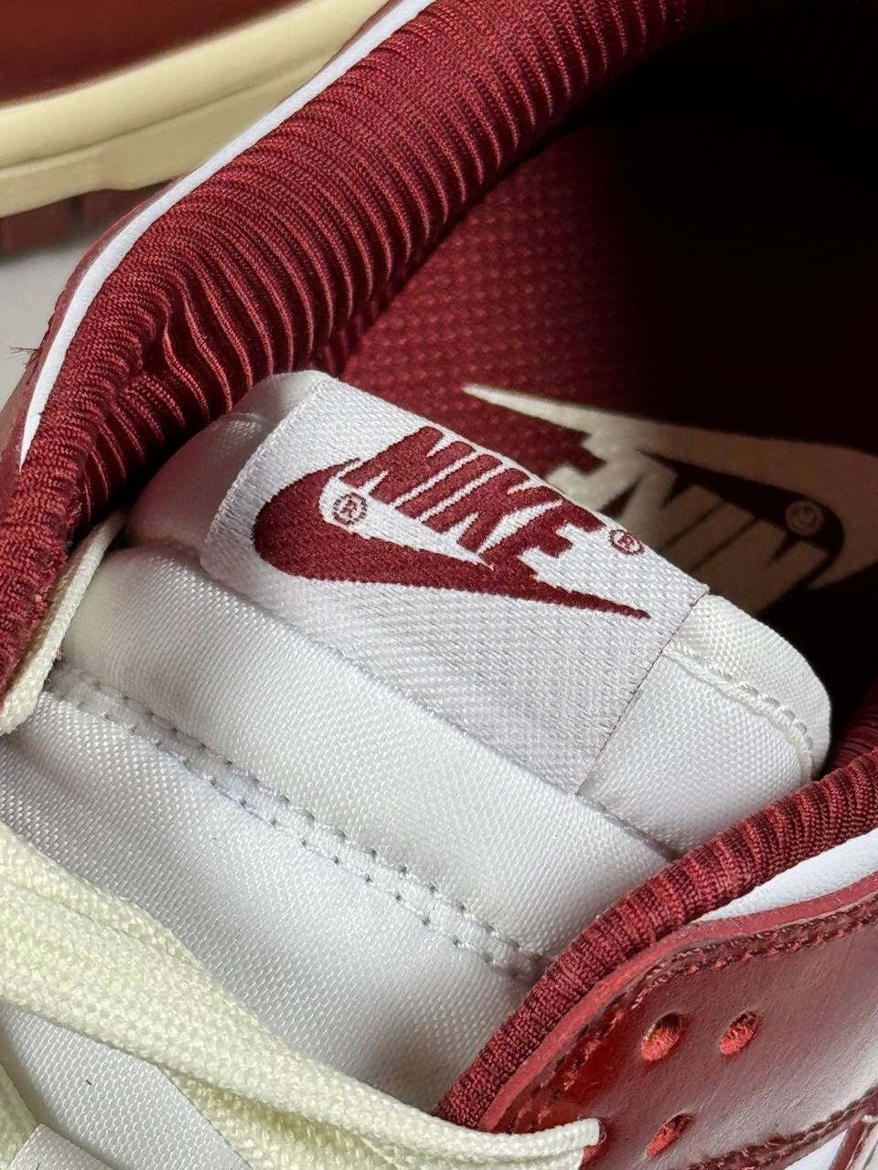Кеды Nike Dunk Low Premium Vintage Red — фото 6
