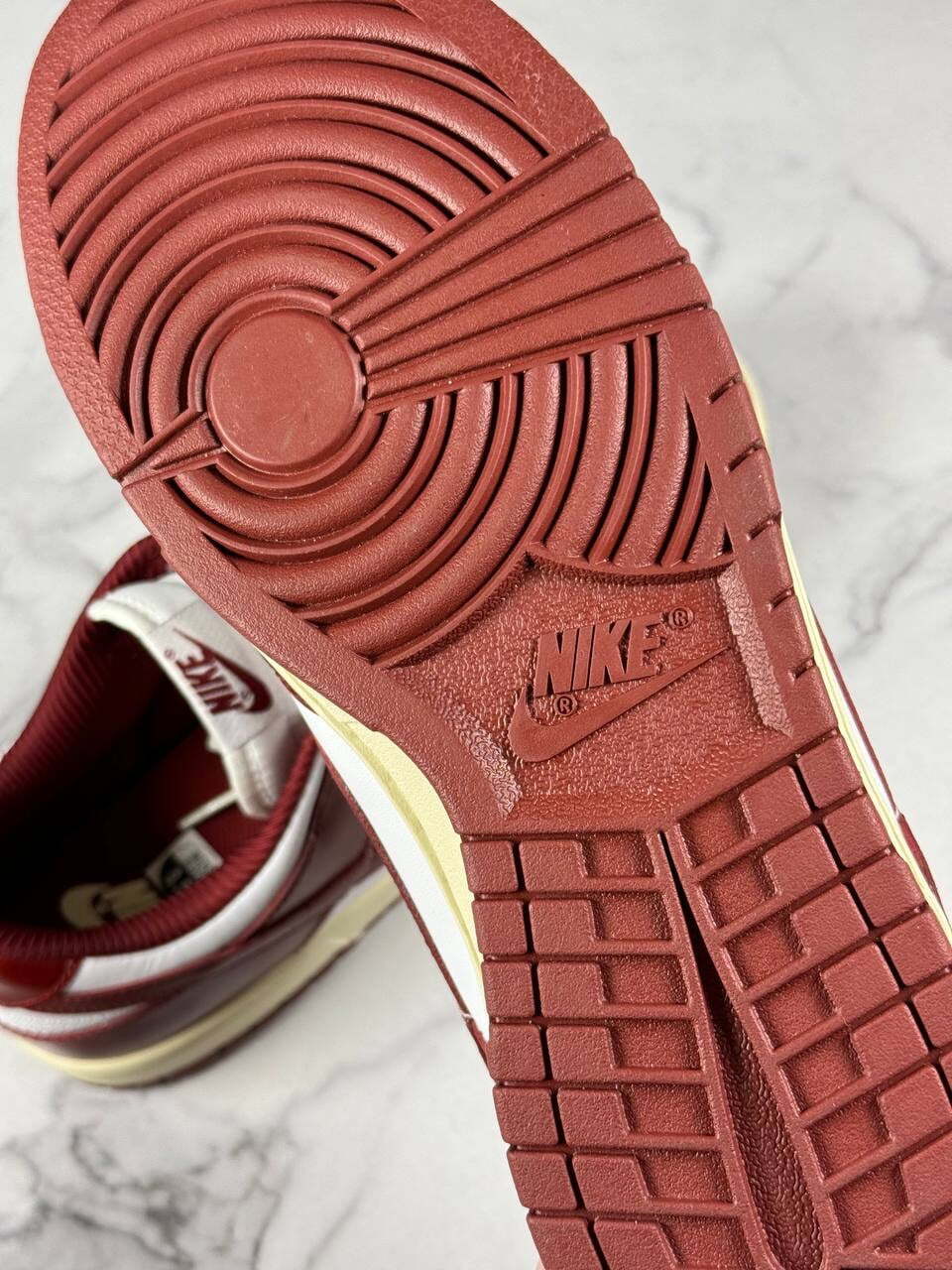 Кеды Nike Dunk Low Premium Vintage Red — фото 7