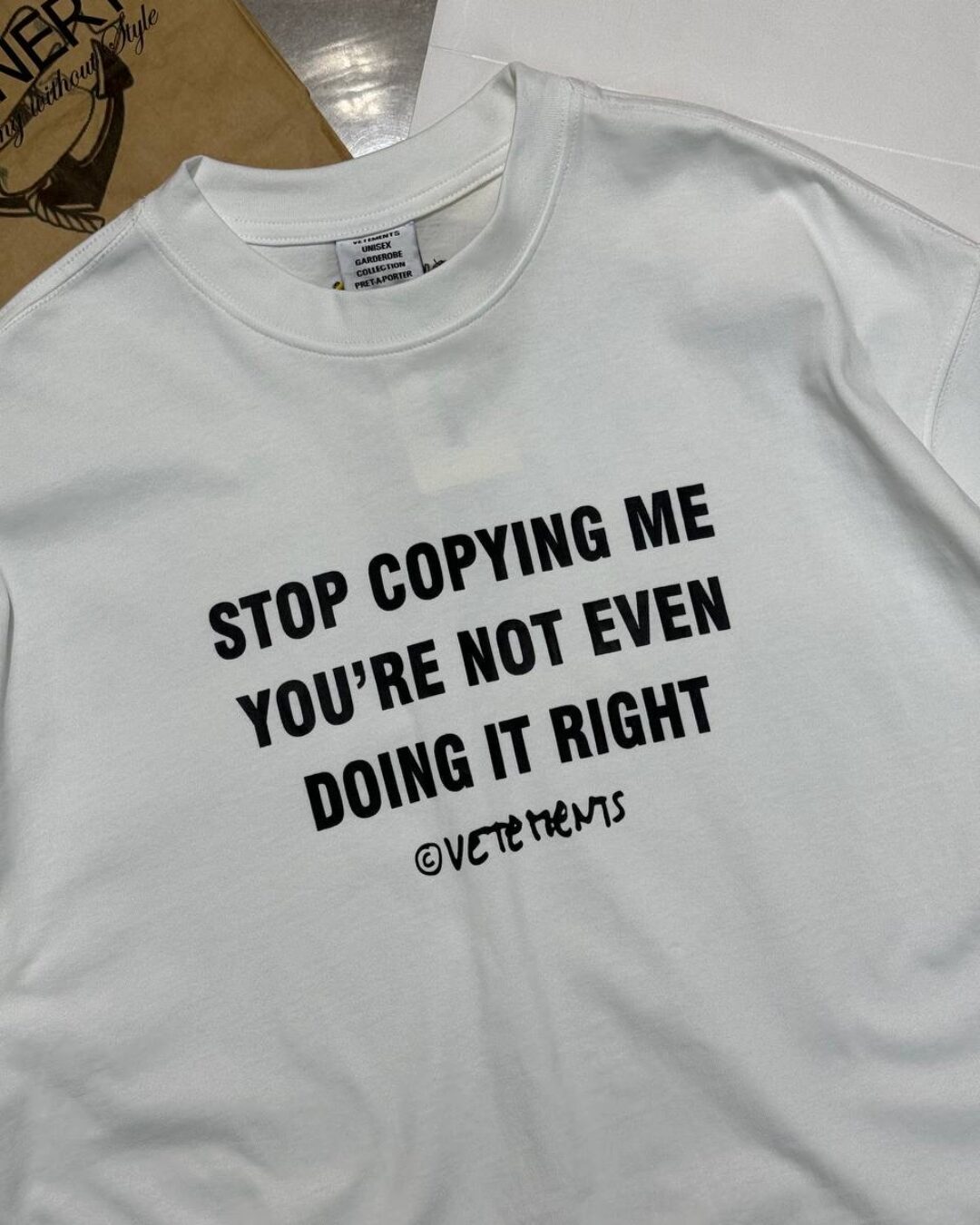 Футболка Vetements Stop Copying Me — изображение 3